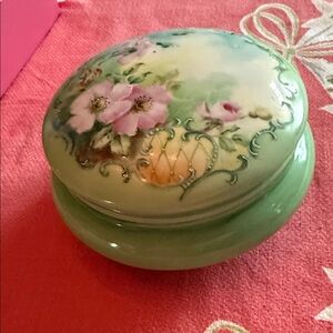 Hand-Painted Floral Porcelain Trinket Box - Green and Pink Stunning French large
